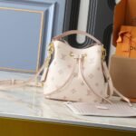 Louis Vuitton Neonoé BB Bag Eden Beige 20Cm M14401 - Image 2
