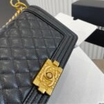 Chanel Medium Boy Quilted Black 25Cm - Image 3