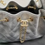 Chanel 25 Small Handbag Metallic Grained And Gold Tone Metal Silver 26Cm AS5293 B20405 NZV67 - Image 3