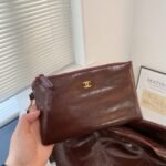 Chanel 22 Large Handbag Dark Brown 41Cm - Image 6