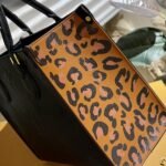 Louis Vuitton Onthego MM Wild at Heart Black 35Cm M58522 - Image 4