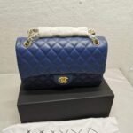 Chanel Classic Medium Flap Navy And Gold 25Cm - Image 2