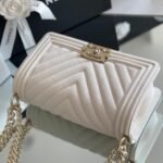 Chanel Boy Bag White Gold Hardware 25Cm A67086 - Image 3