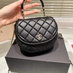 Chanel 25C Classic Clutch With Chain Black 16Cm - Image 4