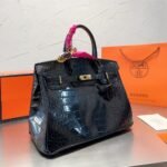 Hermes Birkin 30 Shiny Porosus Crocodile Black 30Cm - Image 6