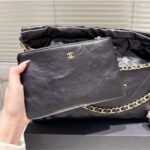 Chanel 22 East West Bag Leather Black 39Cm - Image 4