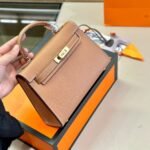 Hermes Kelly Mini Epsom Handbag Brown 19Cm - Image 2