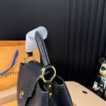 Louis Vuitton Capucines BB Bag Black 27Cm M94755 - Image 7