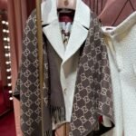 Gucci GG Wool Jacquard Cape Brown And Beige 140Cm 817831 3G200 2579 - Image 3