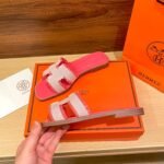 Hermes Oran Sandal Pink H231095Z C5350 - Image 3