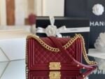 Chanel Medium Boy Caviar Handbags Red 25Cm - Image 2